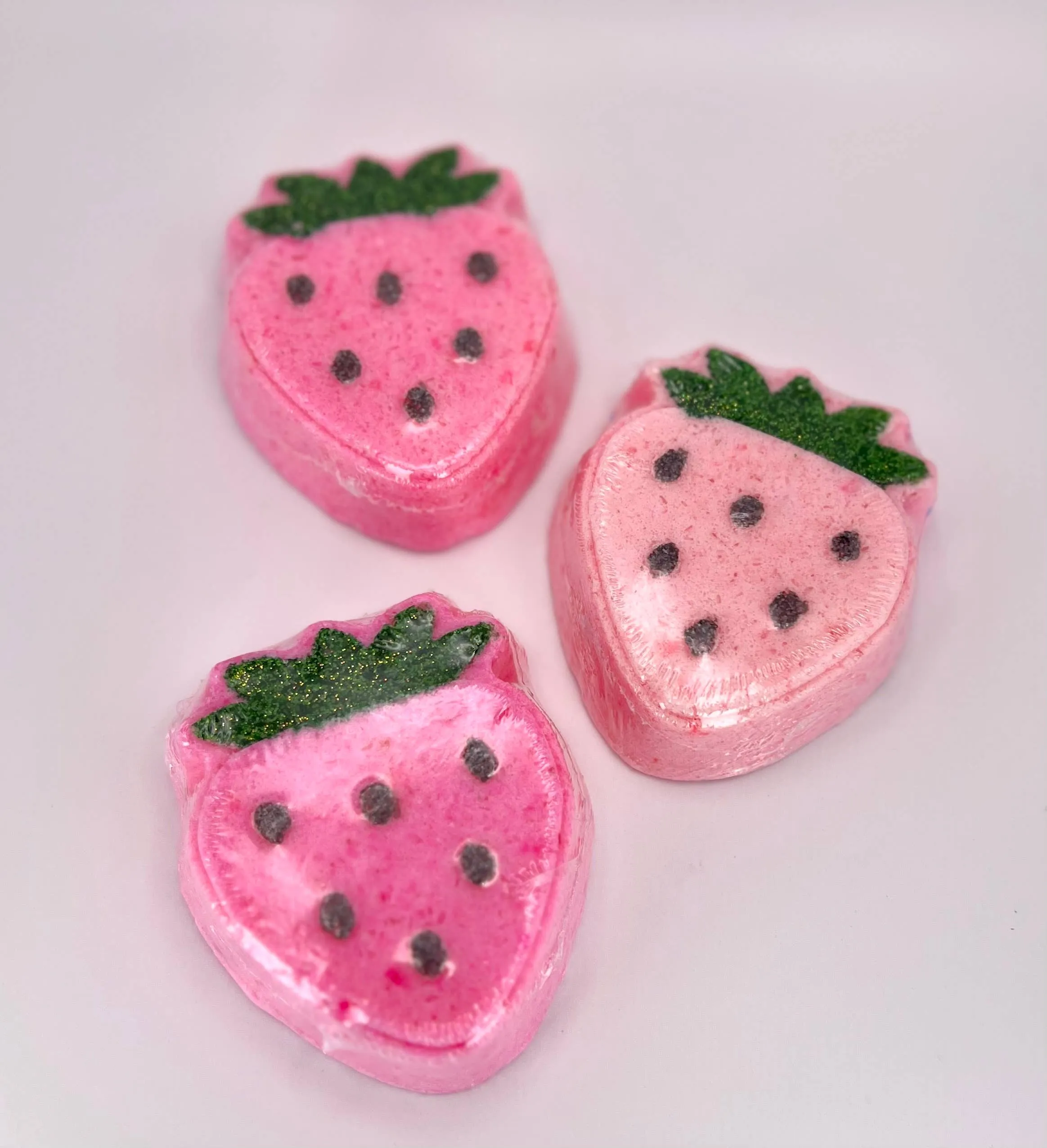 Bath Bomb: Strawberry