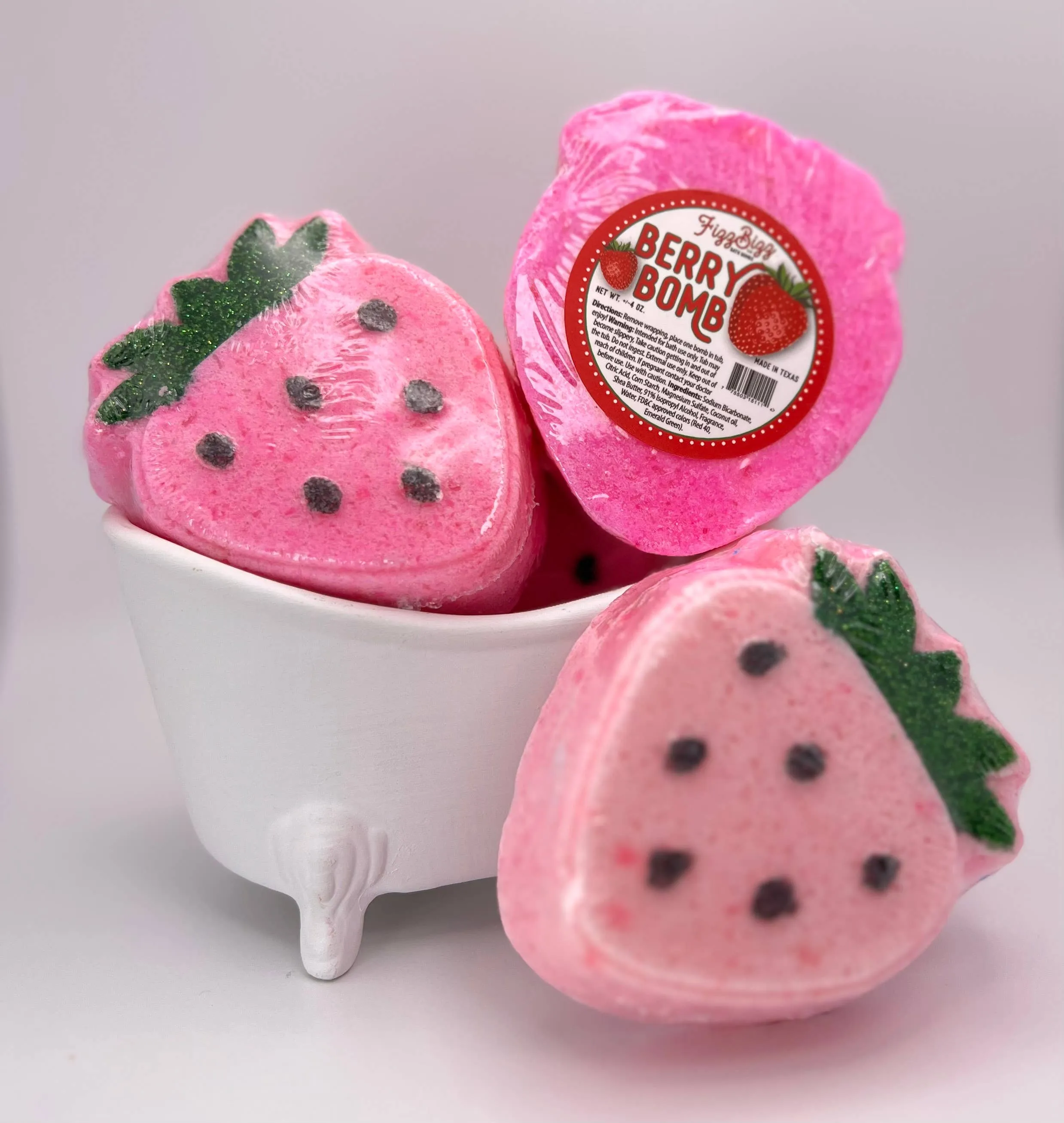 Bath Bomb: Strawberry