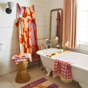 Manning Floral Hand Towel - Persimmon