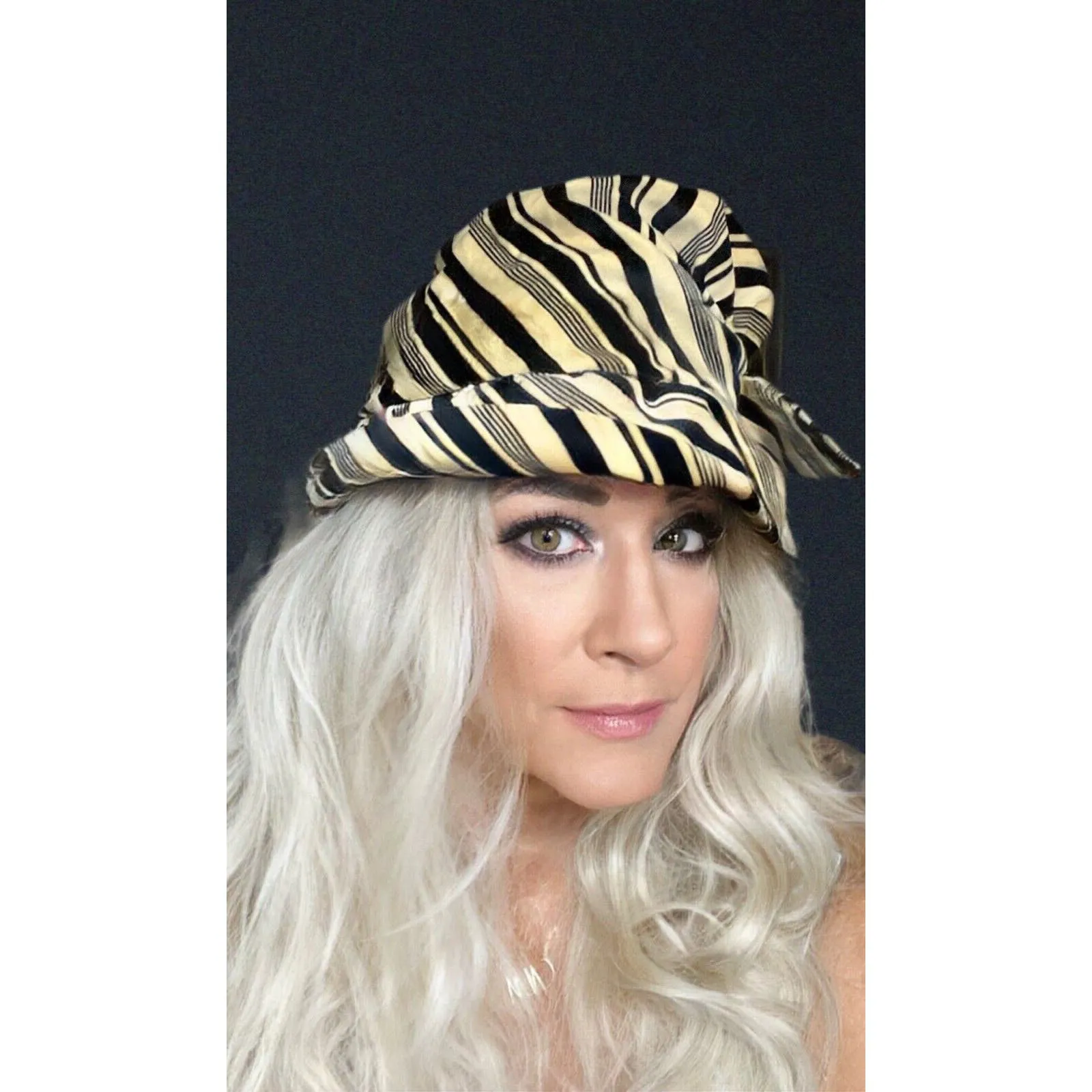 Mob wife Vtg CHRISTIAN DIOR Velvet Bucket Hat Striped Blk/Yell 1960s Small Head