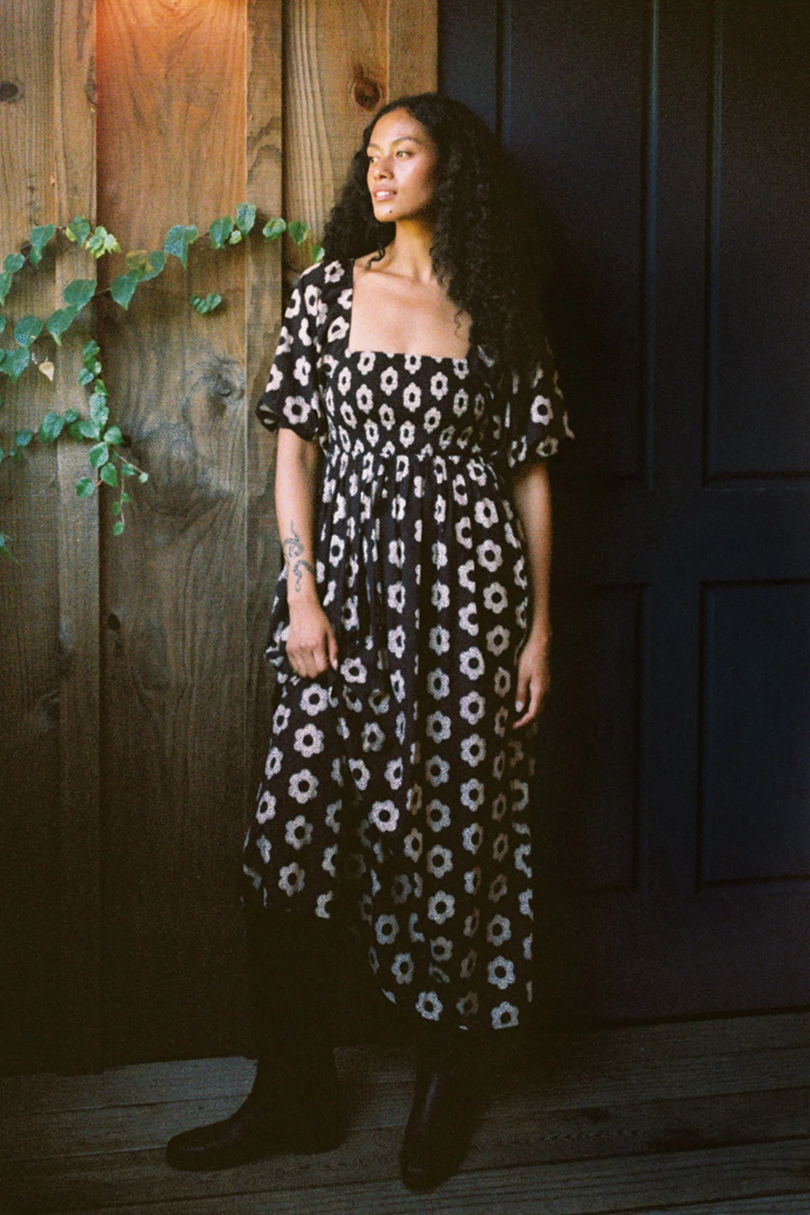 The Katrina Dress | Noir Daisy